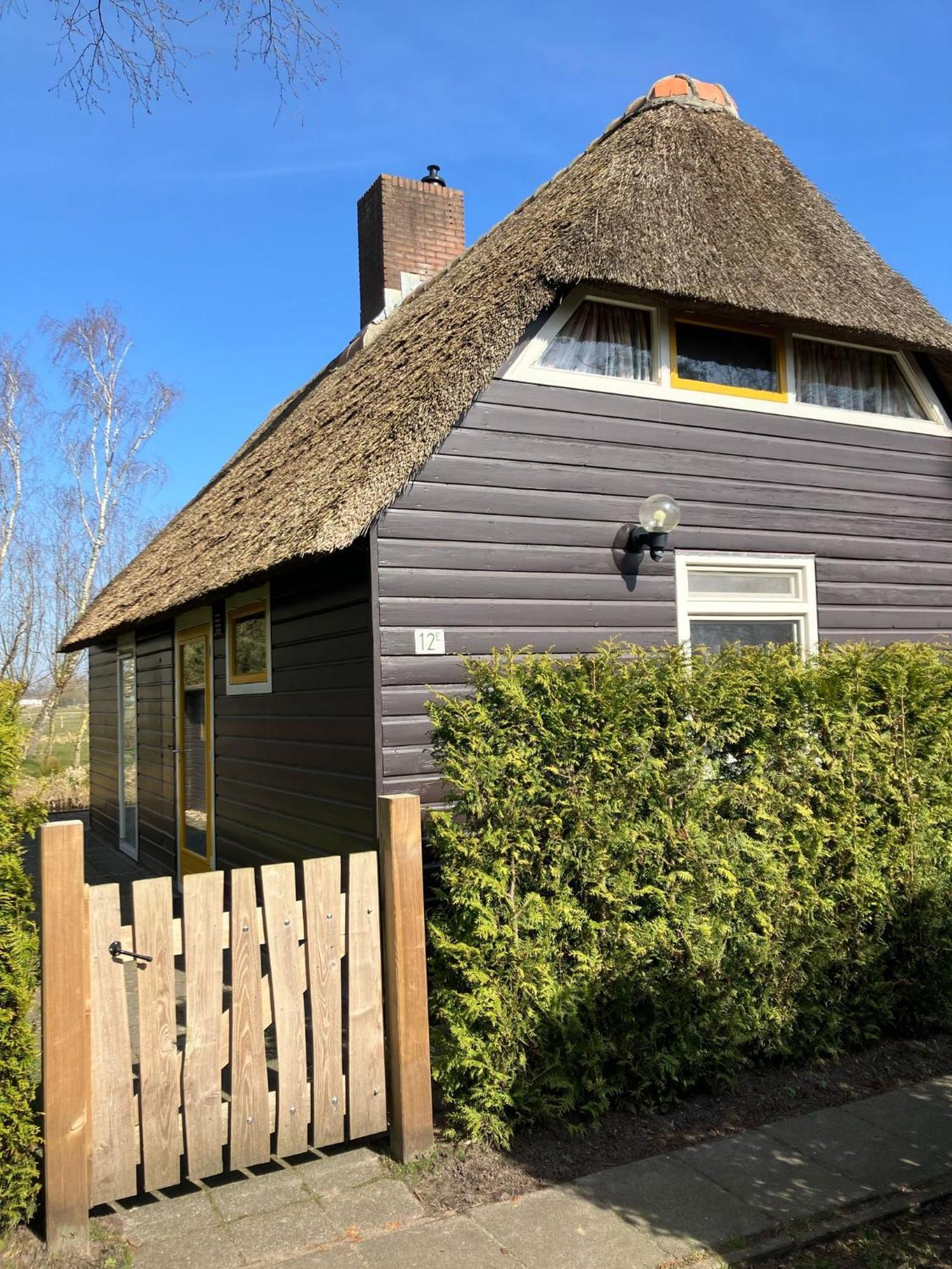 Oasis Giethoorn Villa Exterior photo